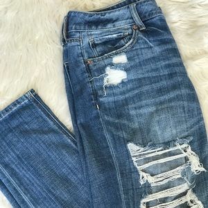American Eagle  Tomgirl Jeans in Medium Wash